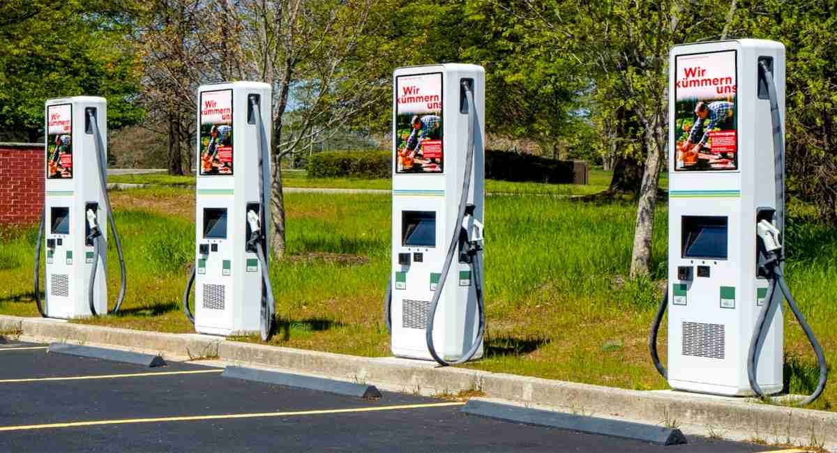 Imagining EV Charging Infrastructure With Solar